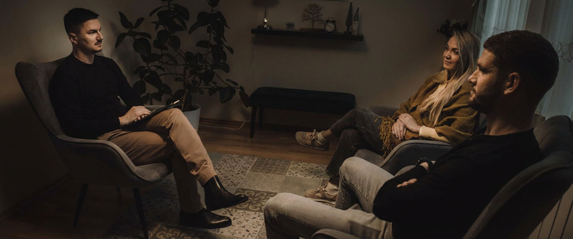 Európai városi táj naplementében